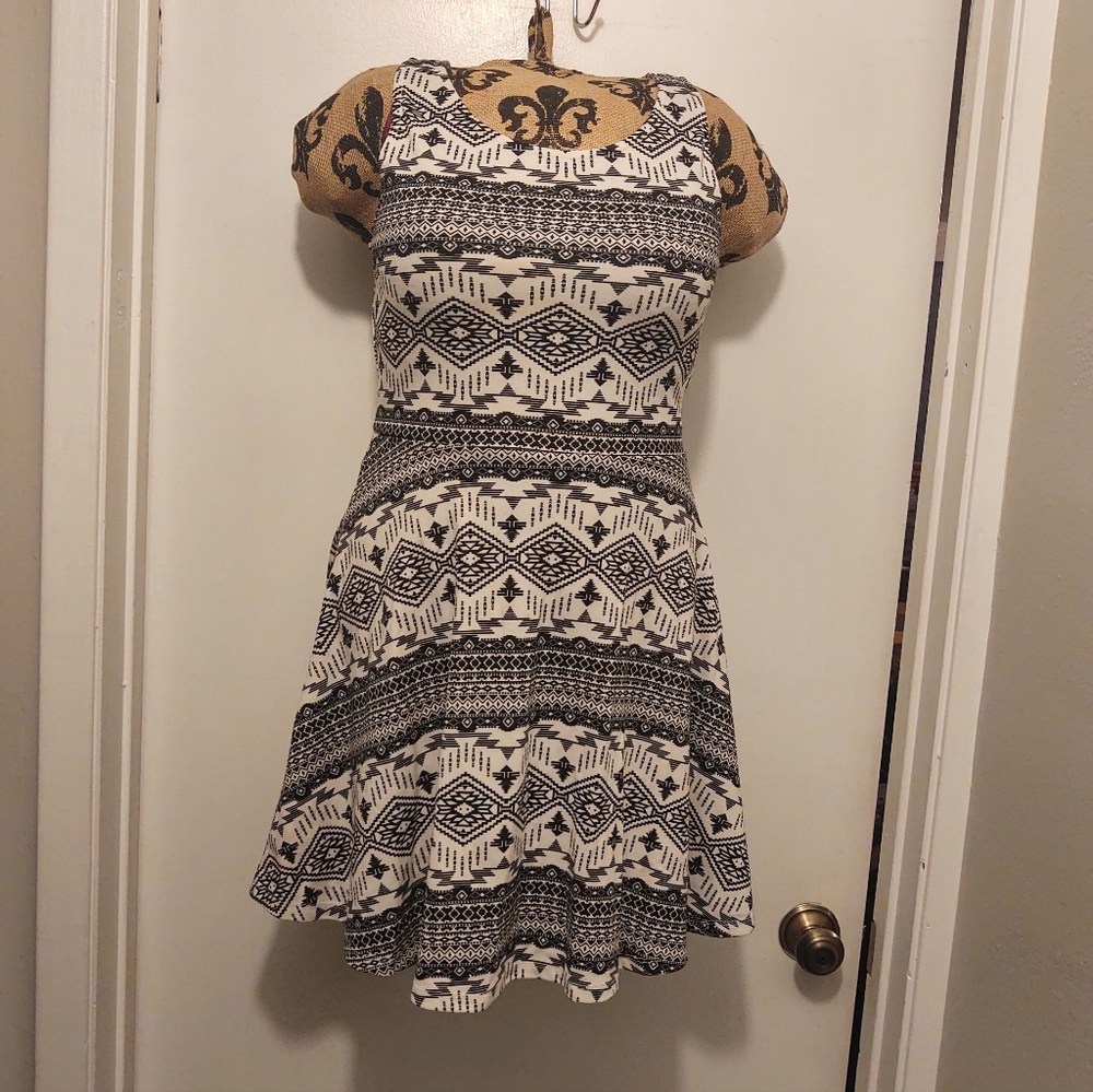 H&M Monochrome Geometric Mini Dress